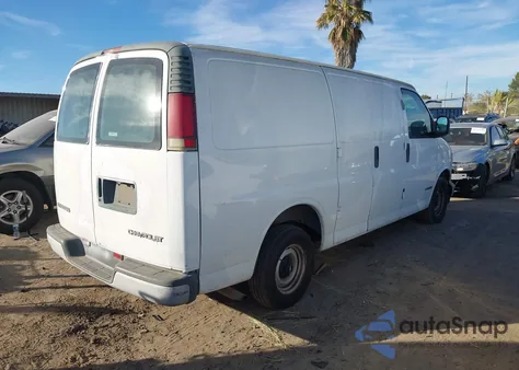 2001 Chevrolet Express from USA, damaged, VIN 1GCEG15M211145927